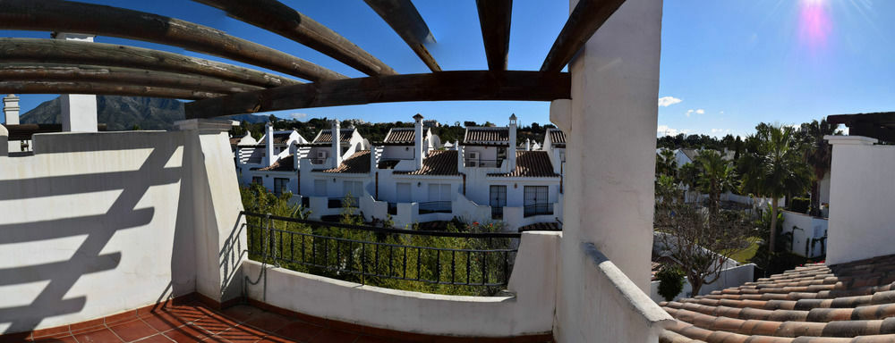 Apartamentos Y Casas Serinamar Marbella El Angel Exterior photo